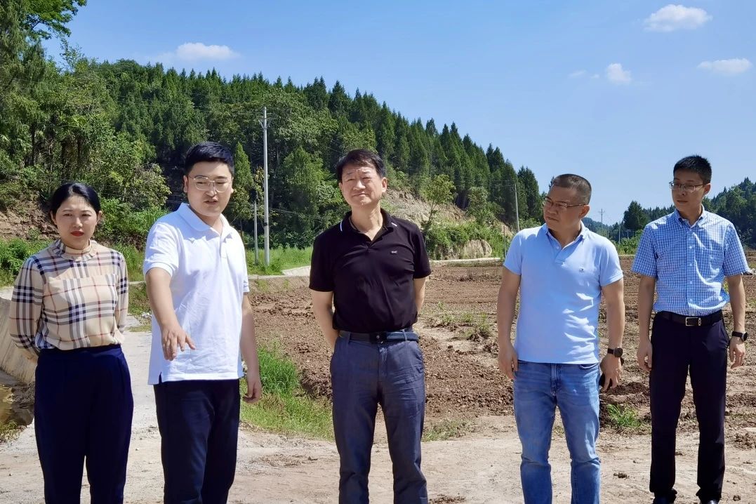 省旅投集團(tuán)黨委書記、董事長任丁率隊(duì)赴巴中南充兩地開展幫扶工作