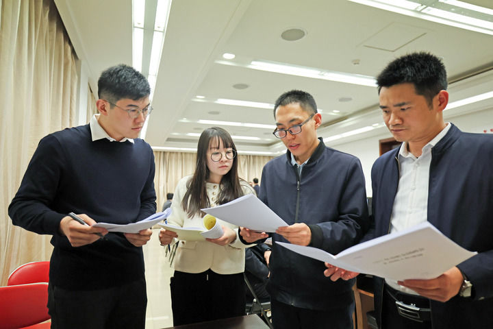 聽民意 匯民智丨讓“民意直通車”更加便捷高效——2025年旁聽全國兩會工作掃描